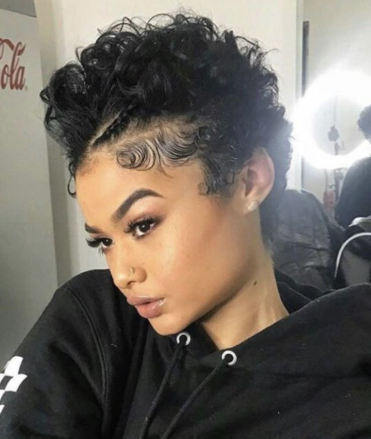 Nice Free Hand Hairstyles with Natural Hair: Simple & Stunning Styles to Try